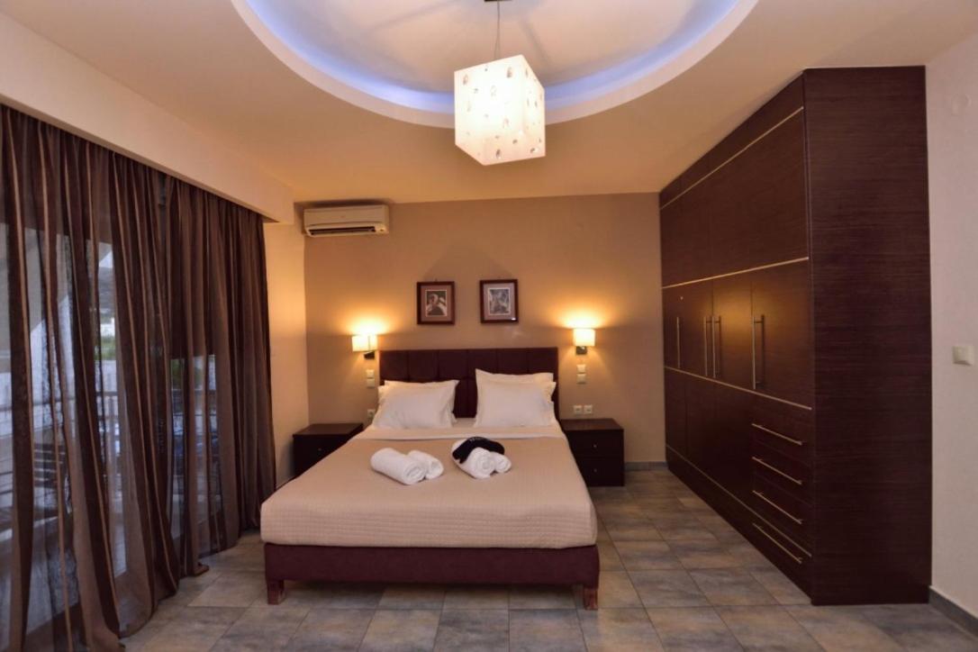 Gonis Suites Палеохора Экстерьер фото