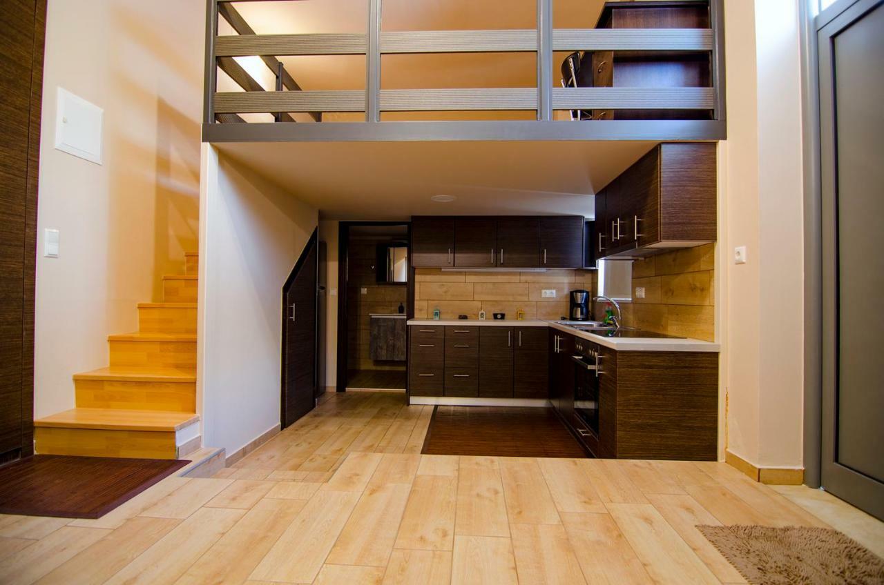 Gonis Suites Палеохора Экстерьер фото